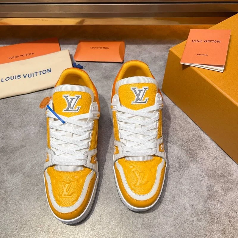 EyeCatching Louis Vuitton Trainer Sneaker 32556