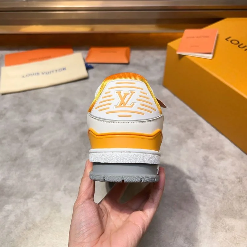 EyeCatching Louis Vuitton Trainer Sneaker 32556
