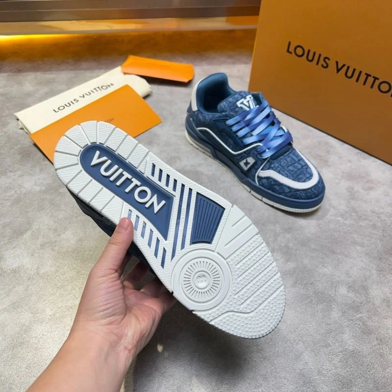Louis Vuitton Trainer Sneaker UrbanChic 32553