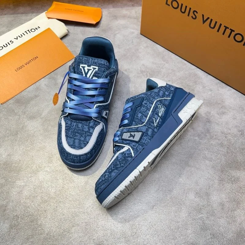 Louis Vuitton Trainer Sneaker UrbanChic 32553