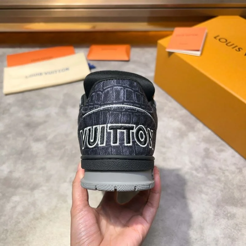 Louis Vuitton Trainer Sneaker Refined 32557