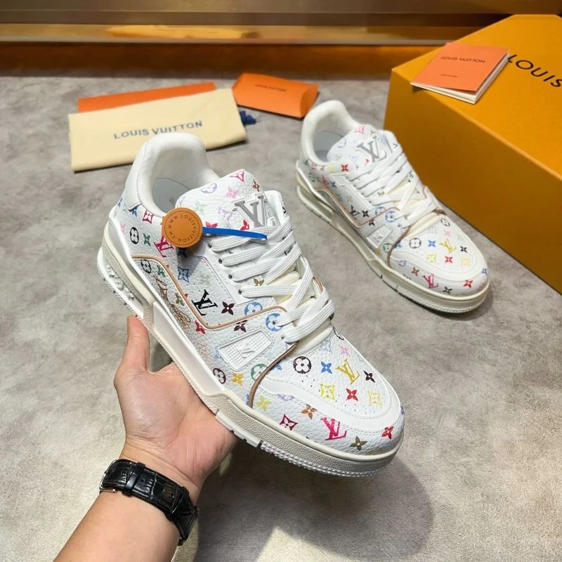 Louis Vuitton Trainer Sneaker Popular 32552