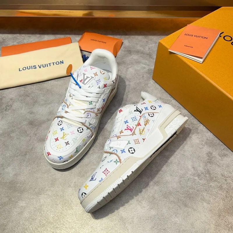 Louis Vuitton Trainer Sneaker Popular 32552
