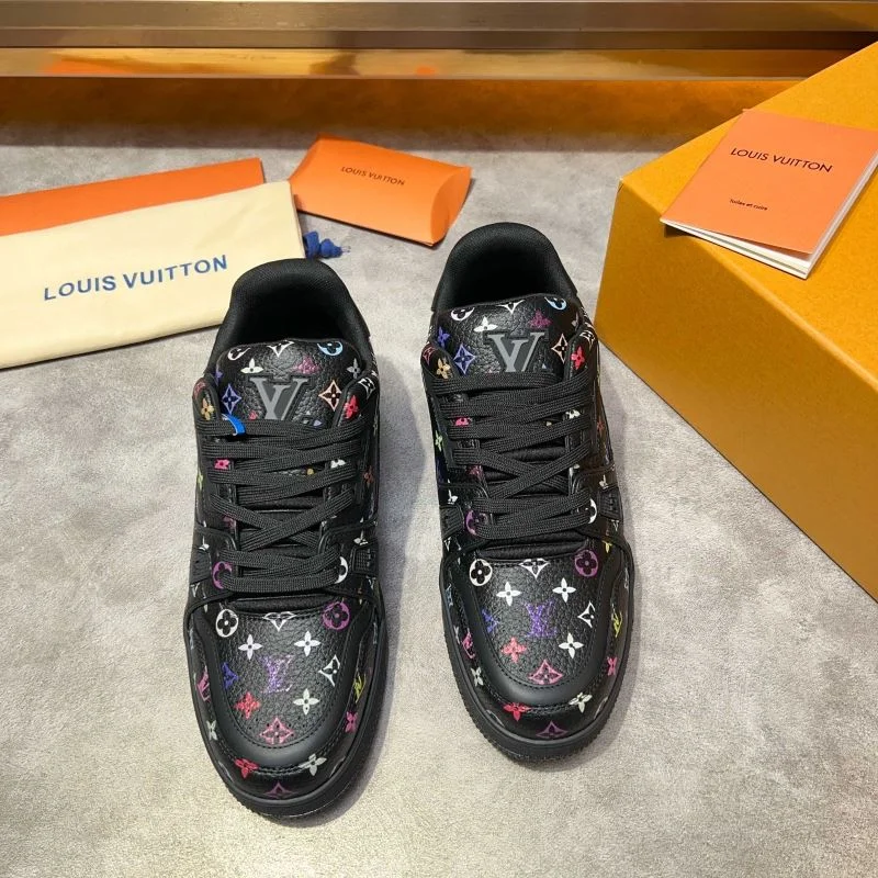 Modern Louis Vuitton Trainer Sneaker 32548