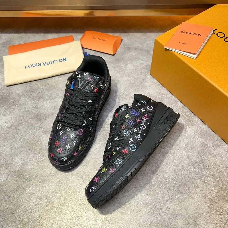 Modern Louis Vuitton Trainer Sneaker 32548