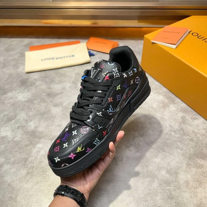 Modern Louis Vuitton Trainer Sneaker 32548