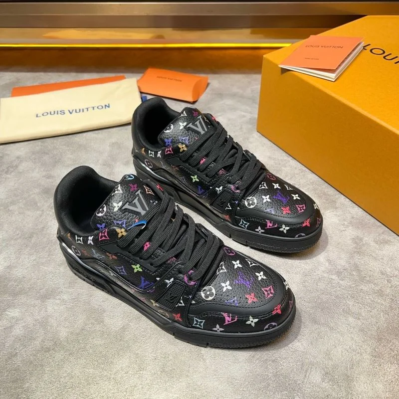 Modern Louis Vuitton Trainer Sneaker 32548