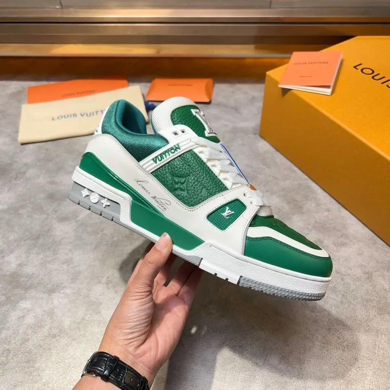Seasonal Louis Vuitton Trainer Sneaker 32546