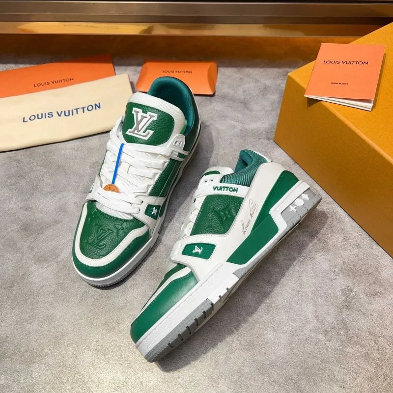 Seasonal Louis Vuitton Trainer Sneaker 32546