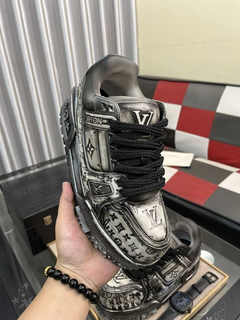 WaterResistant Louis Vuitton Trainer Sneaker 32544