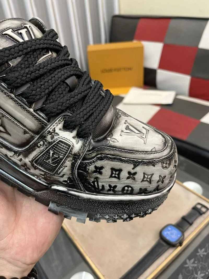 WaterResistant Louis Vuitton Trainer Sneaker 32544