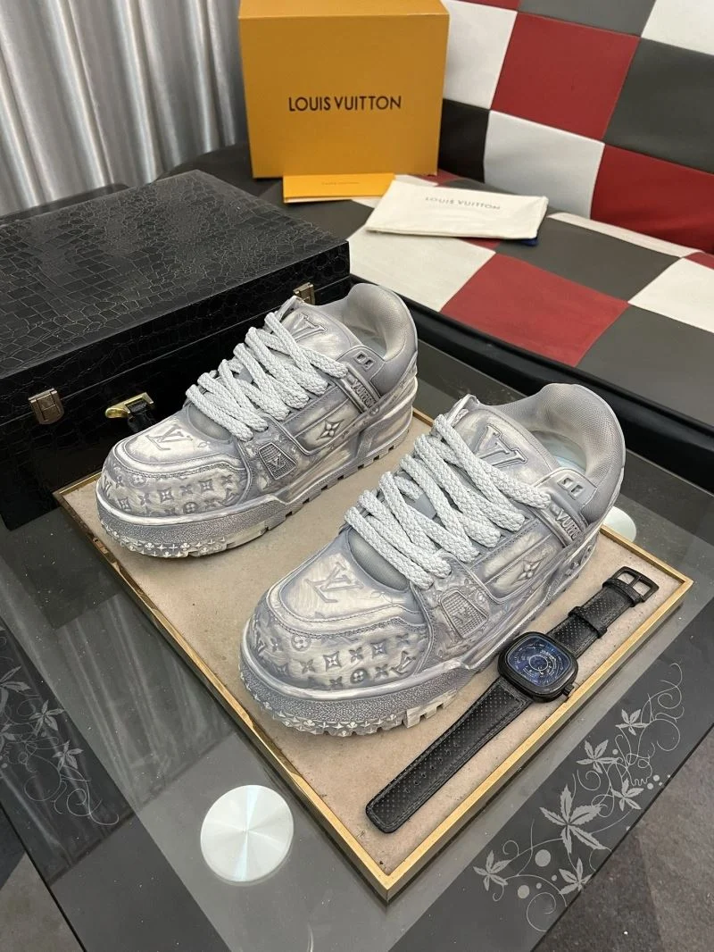 Louis Vuitton Trainer Sneaker EasyCare 32545