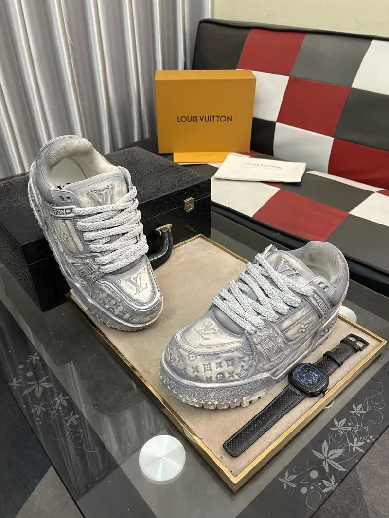 Louis Vuitton Trainer Sneaker EasyCare 32545