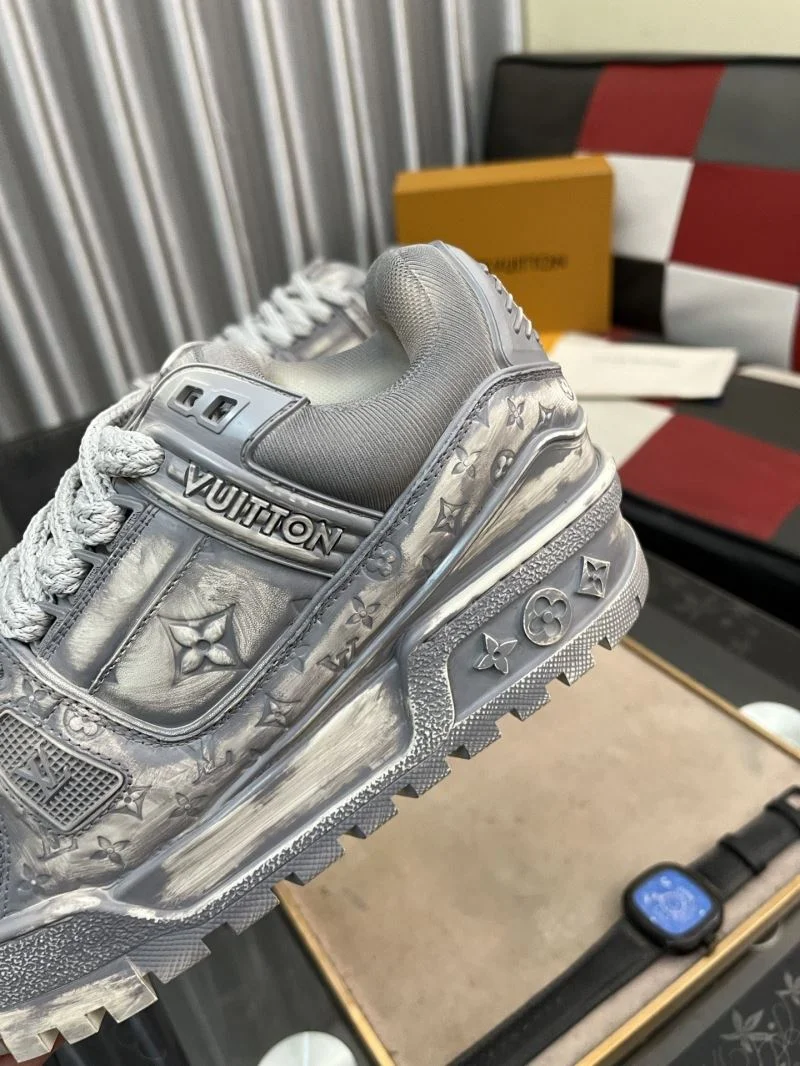 Louis Vuitton Trainer Sneaker EasyCare 32545