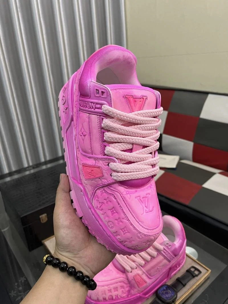 Louis Vuitton Trainer Sneaker Sporty 32555