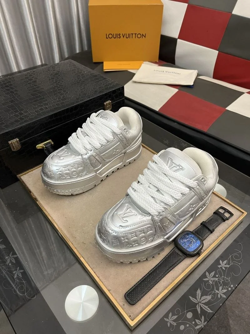 SoftTouch Louis Vuitton Trainer Sneaker 32551