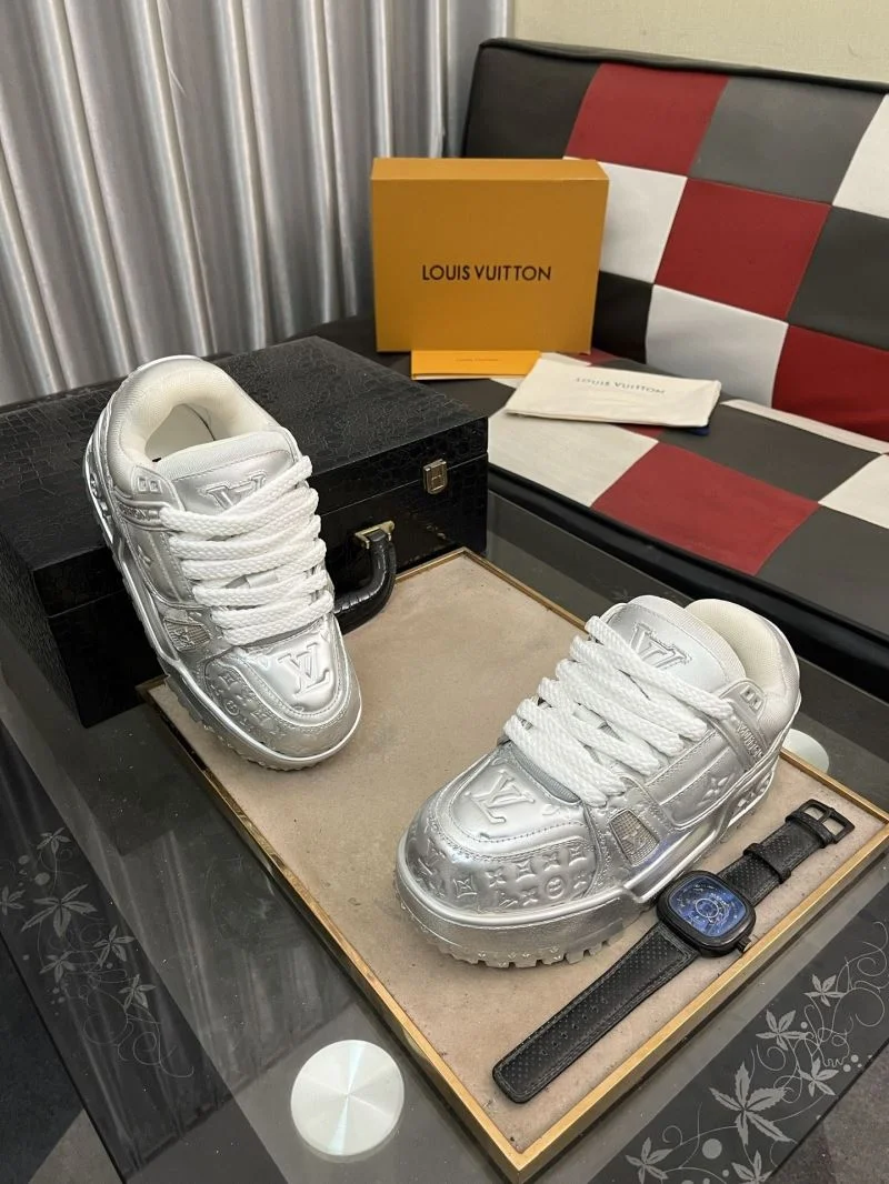 SoftTouch Louis Vuitton Trainer Sneaker 32551