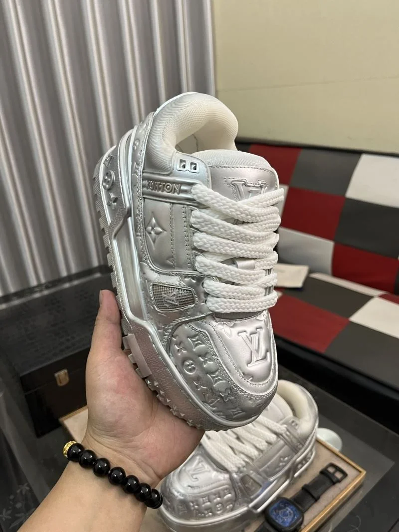 SoftTouch Louis Vuitton Trainer Sneaker 32551