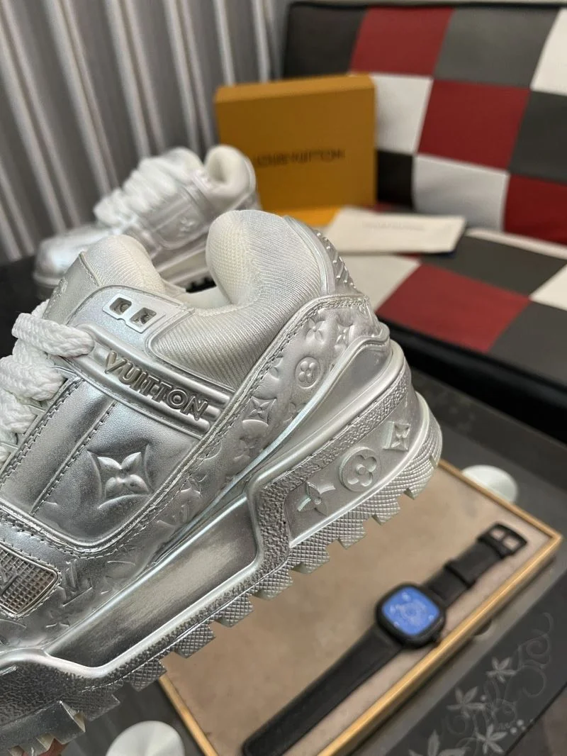 SoftTouch Louis Vuitton Trainer Sneaker 32551