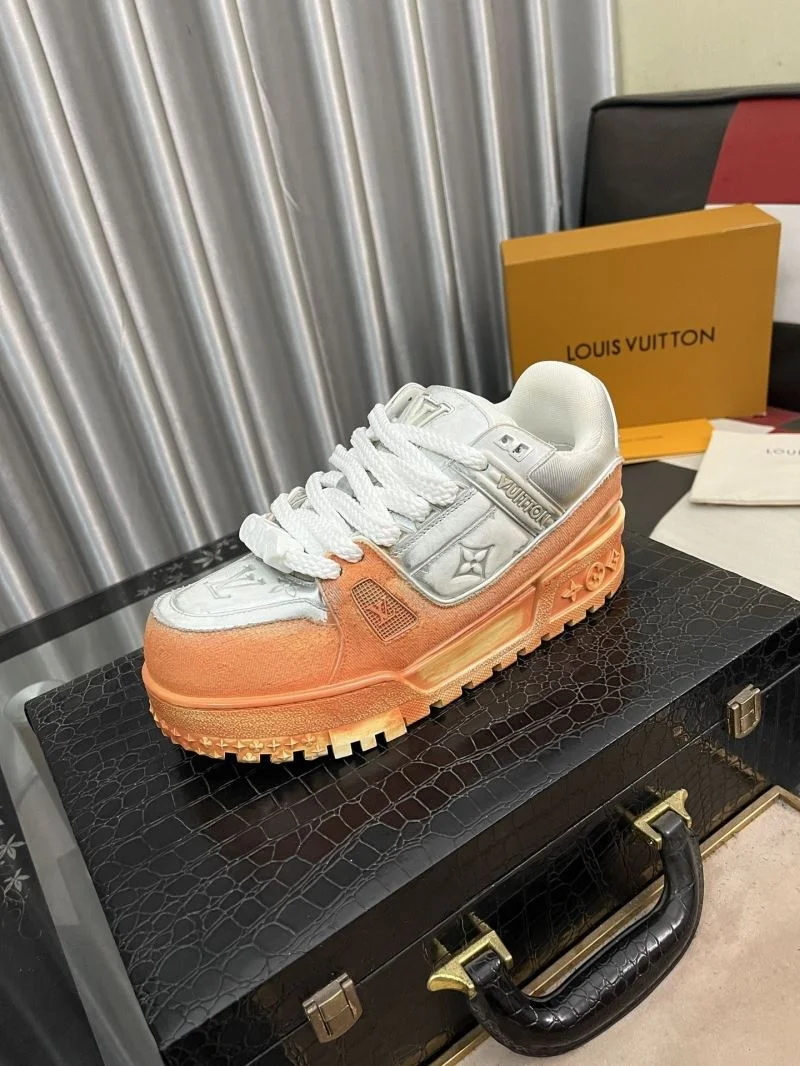 Louis Vuitton Trainer Sneaker WellDesigned 32537
