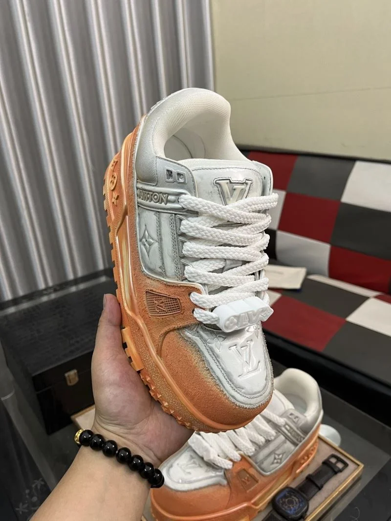 Louis Vuitton Trainer Sneaker WellDesigned 32537