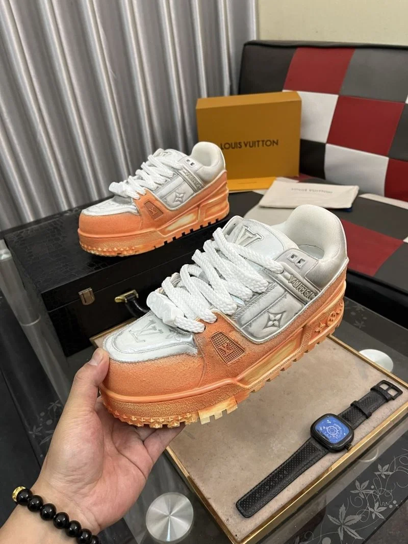 Louis Vuitton Trainer Sneaker WellDesigned 32537