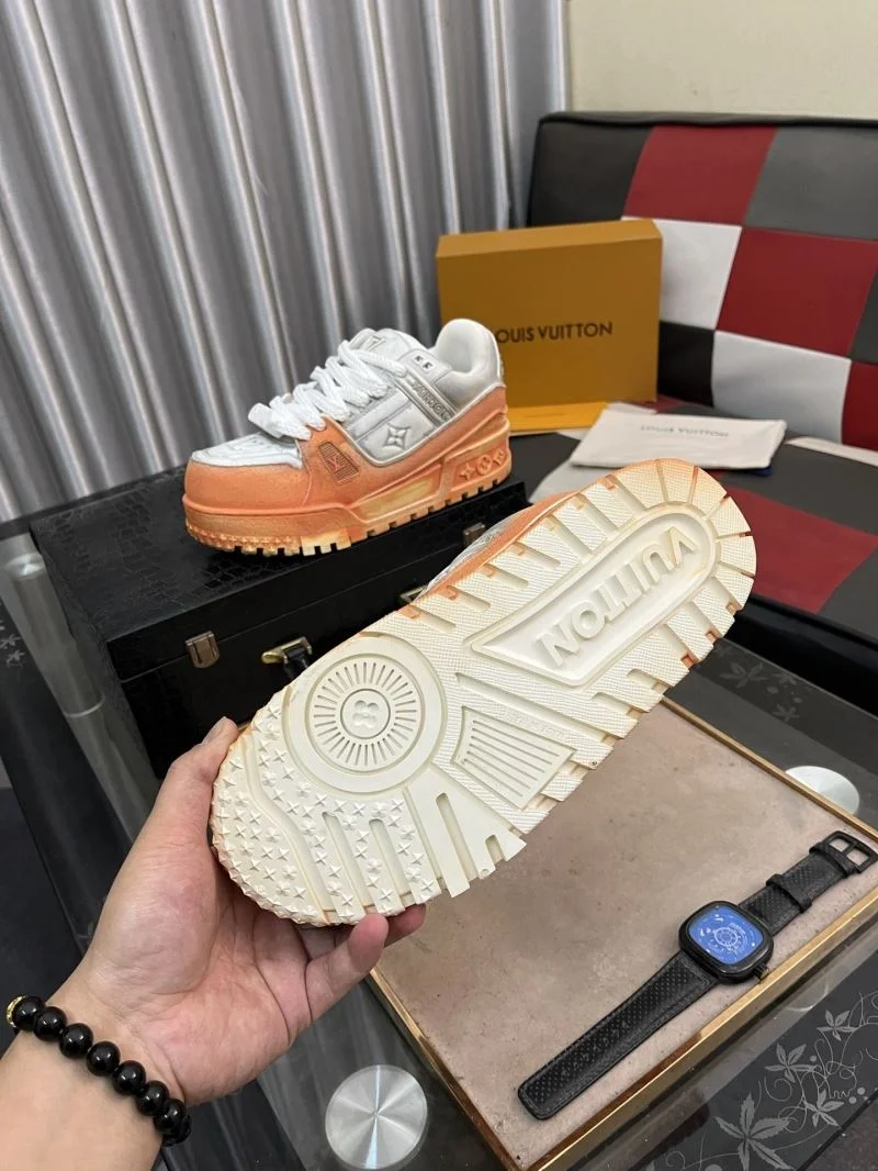 Louis Vuitton Trainer Sneaker WellDesigned 32537