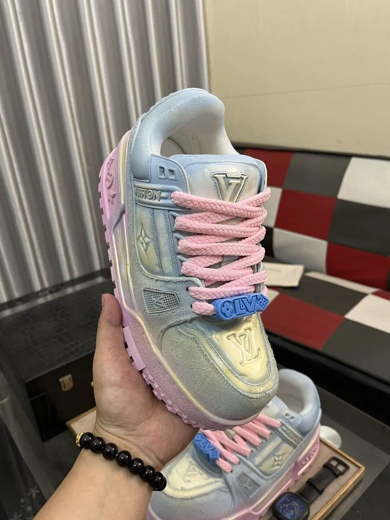 Modern Louis Vuitton Trainer Sneaker 32538
