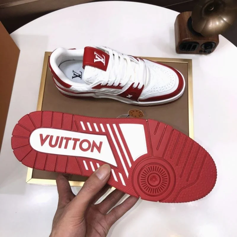 Comfortable Louis Vuitton Trainer Sneaker 32536