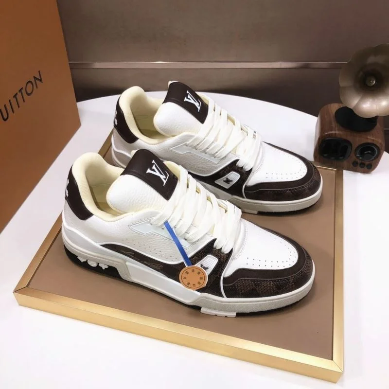 TopPick Louis Vuitton Trainer Sneaker 32535