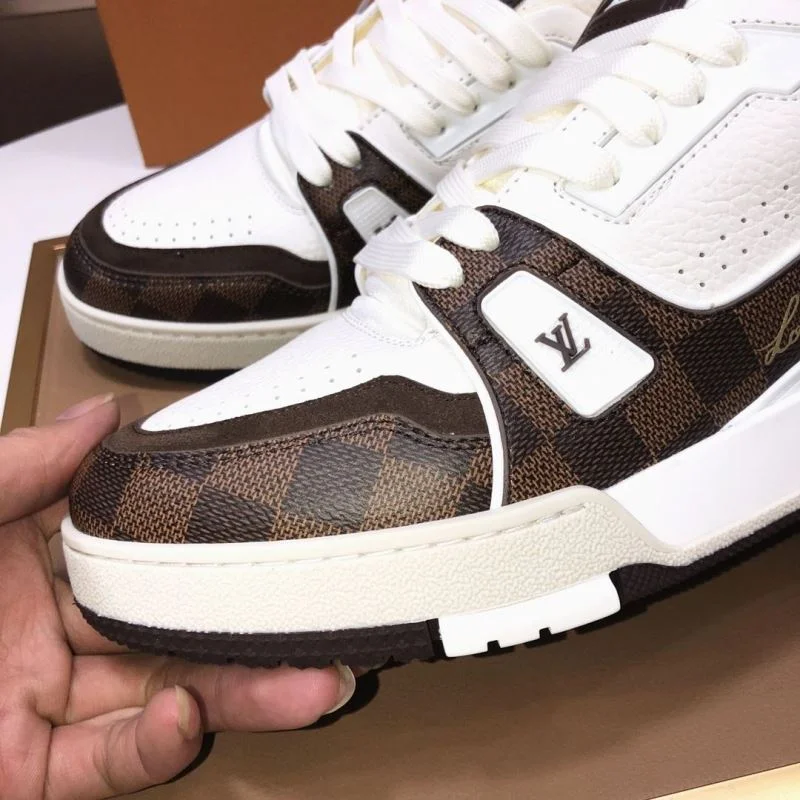 TopPick Louis Vuitton Trainer Sneaker 32535