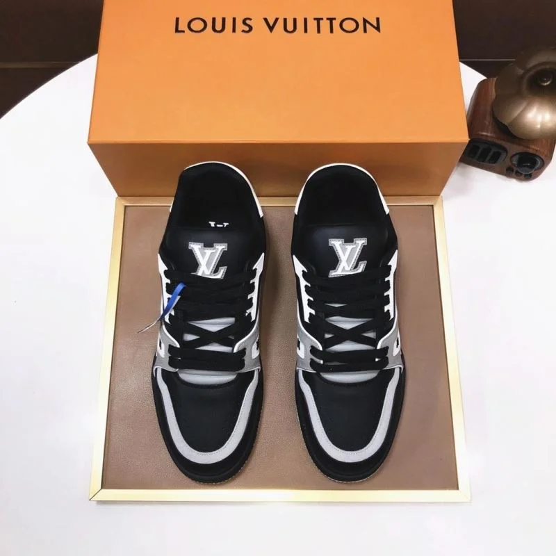 Louis Vuitton Trainer Sneaker HighQuality 32529