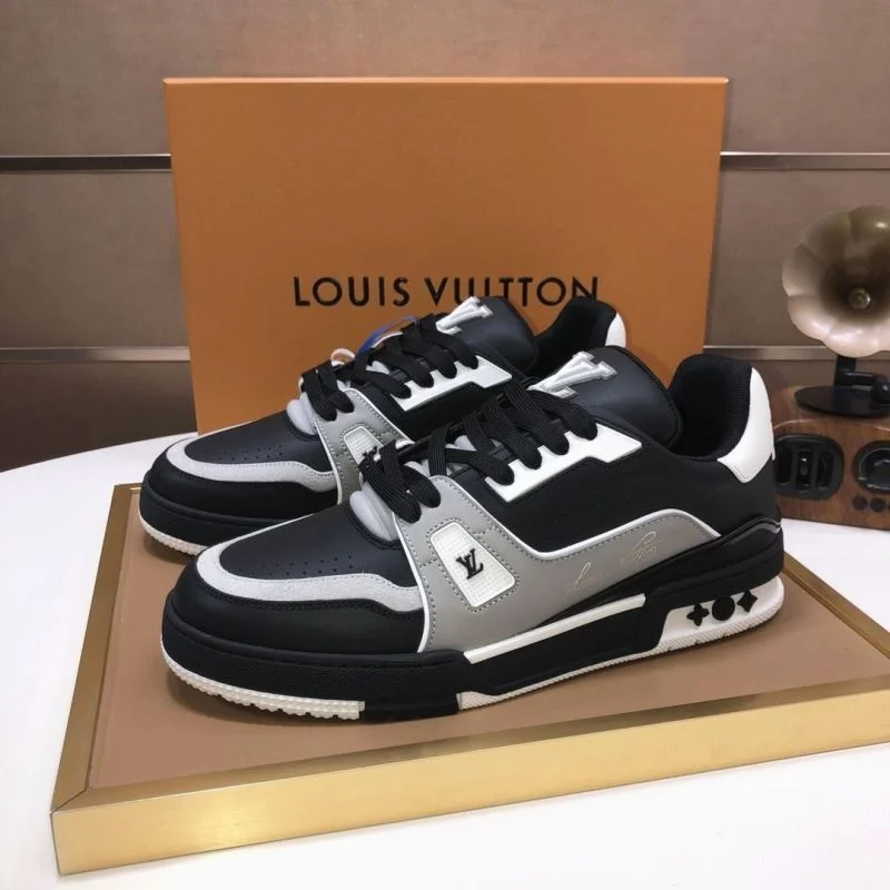 Louis Vuitton Trainer Sneaker HighQuality 32529