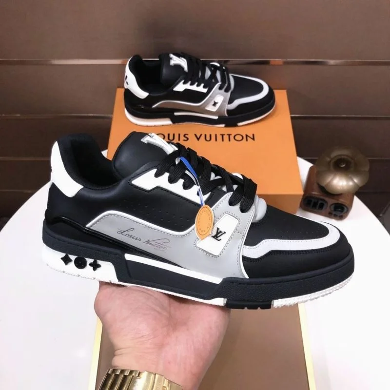 Louis Vuitton Trainer Sneaker HighQuality 32529