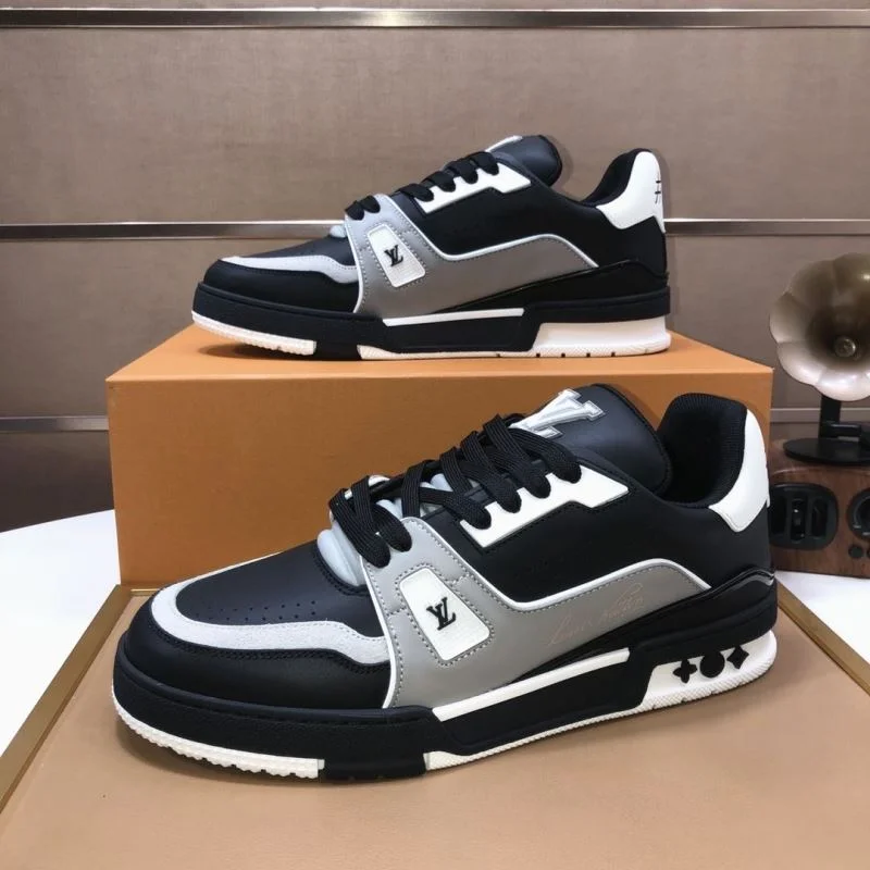 Louis Vuitton Trainer Sneaker HighQuality 32529