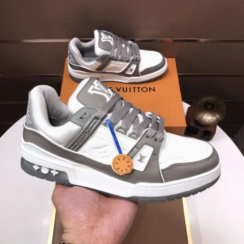 WellDesigned Louis Vuitton Trainer Sneaker 32519