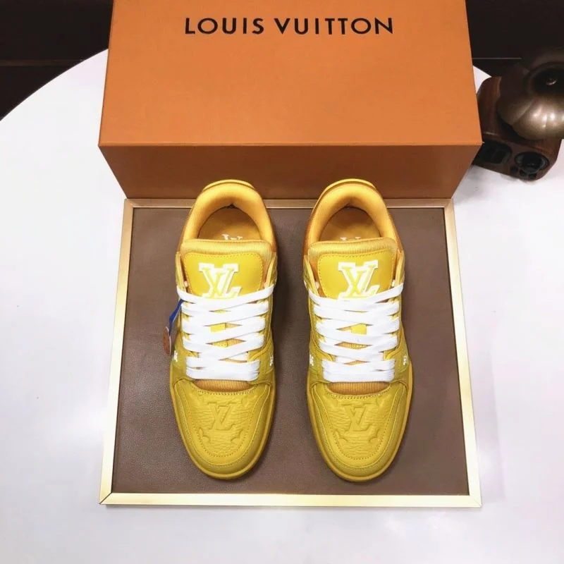 Louis Vuitton Trainer Sneaker Chic 32525