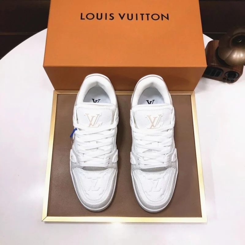 Sophisticated Louis Vuitton Trainer Sneaker 32532