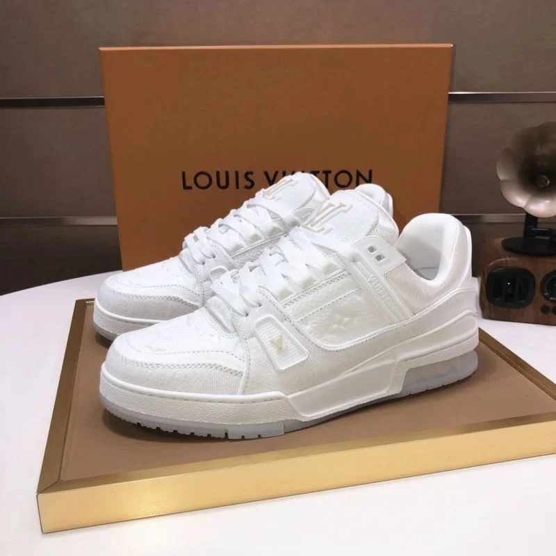 Sophisticated Louis Vuitton Trainer Sneaker 32532