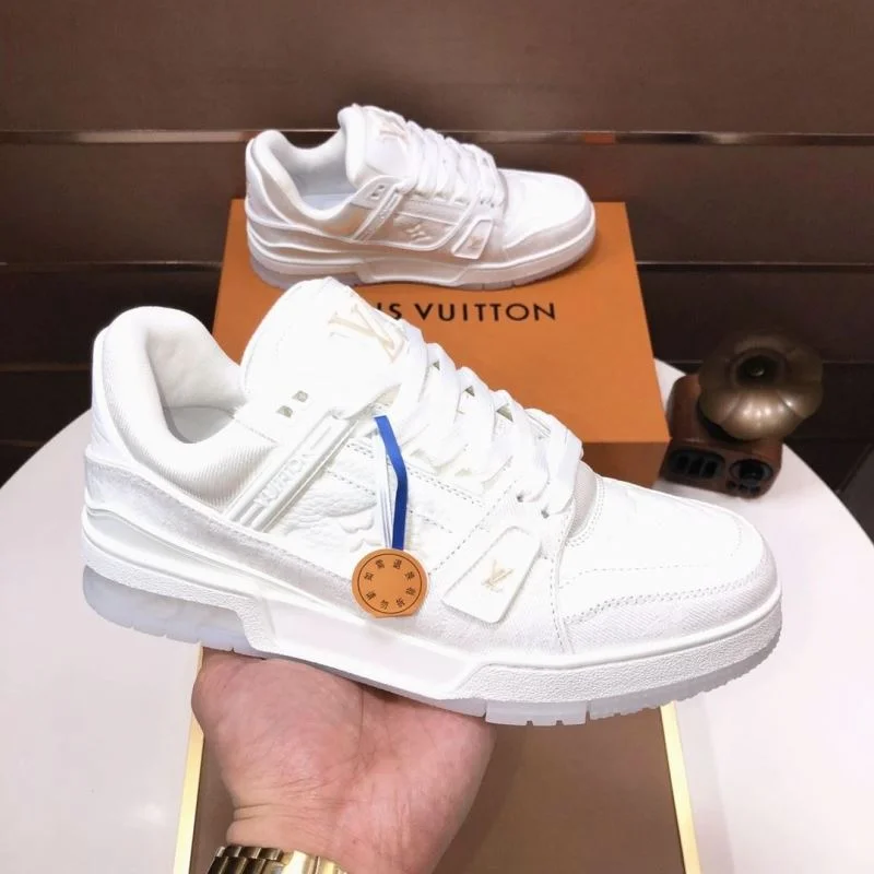 Sophisticated Louis Vuitton Trainer Sneaker 32532