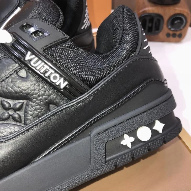 FastDry Louis Vuitton Trainer Sneaker 32531