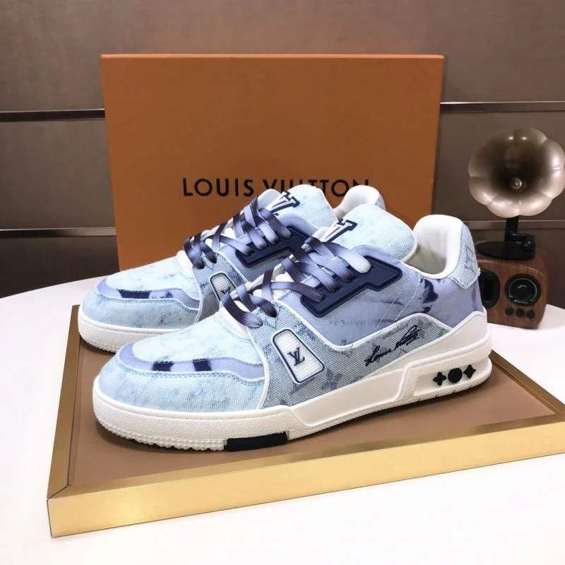 Packable Louis Vuitton Trainer Sneaker 32528