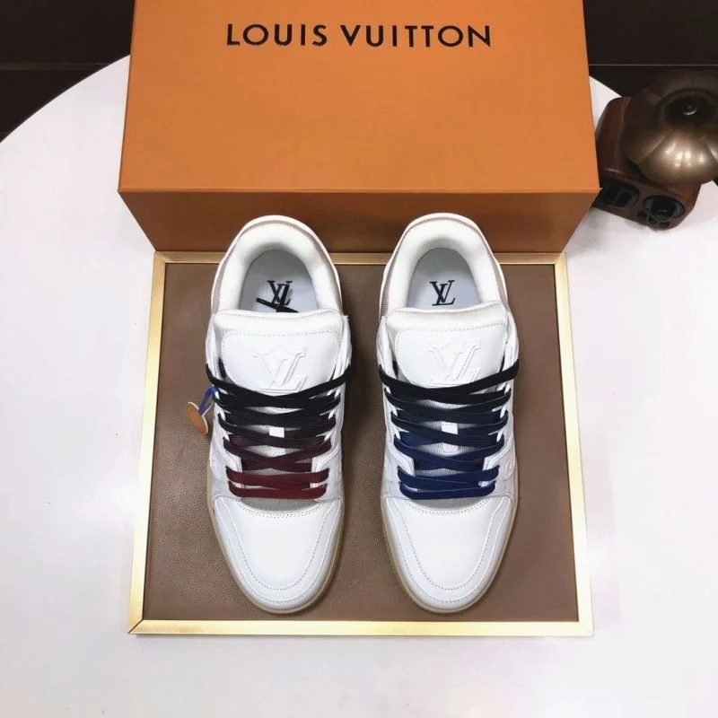 Louis Vuitton Trainer Sneaker ModernLook 32527