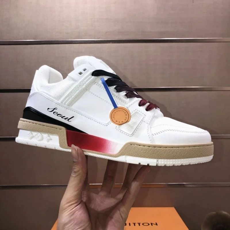 Louis Vuitton Trainer Sneaker ModernLook 32527