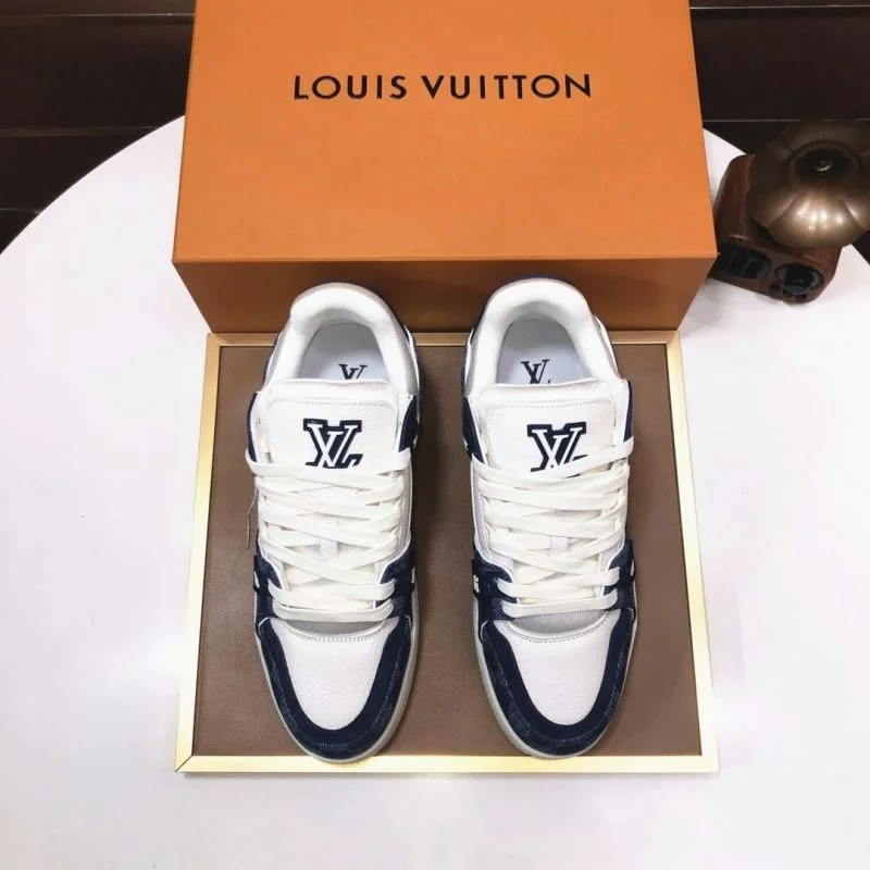 Resilient Louis Vuitton Trainer Sneaker 32521