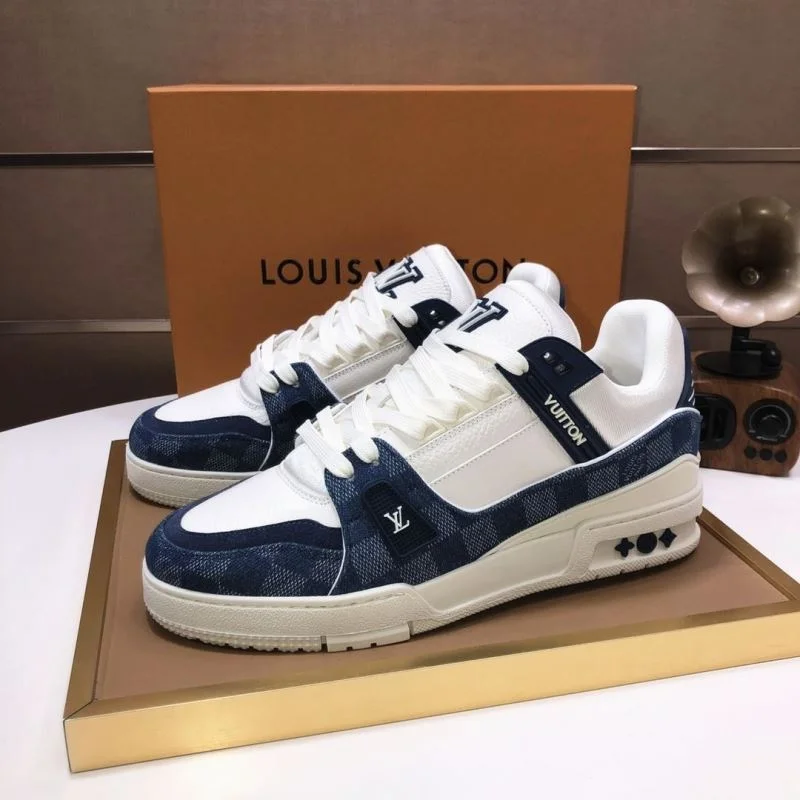 Resilient Louis Vuitton Trainer Sneaker 32521
