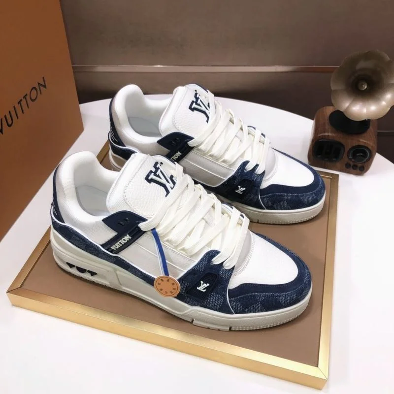 Resilient Louis Vuitton Trainer Sneaker 32521