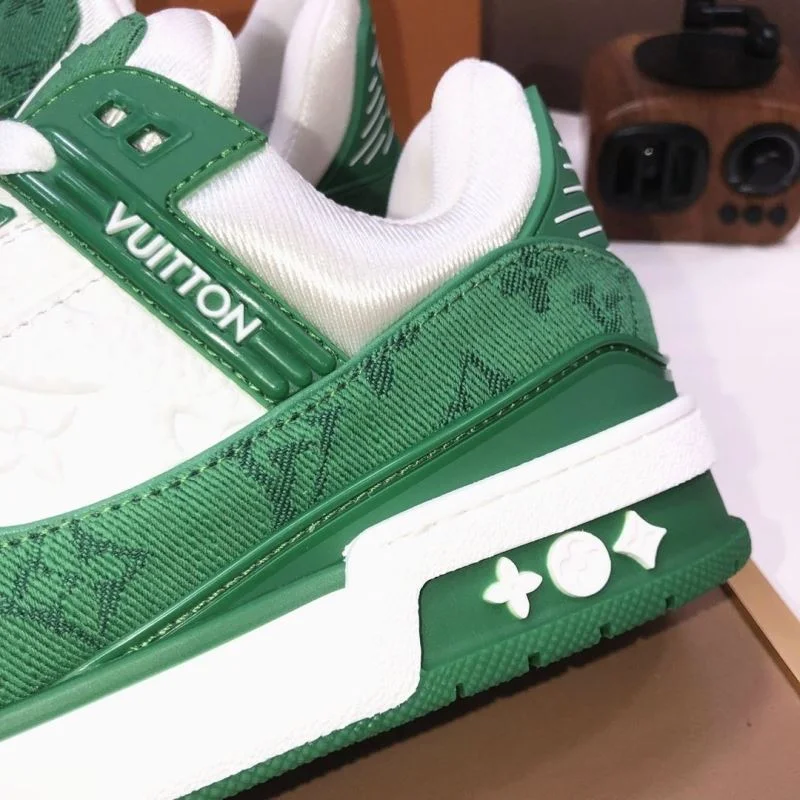 Louis Vuitton Trainer Sneaker Comfortable 32524