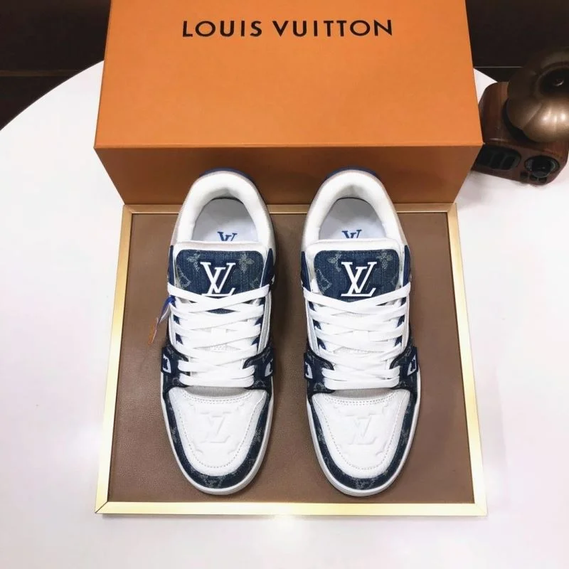 Louis Vuitton Trainer Sneaker Chic 32516