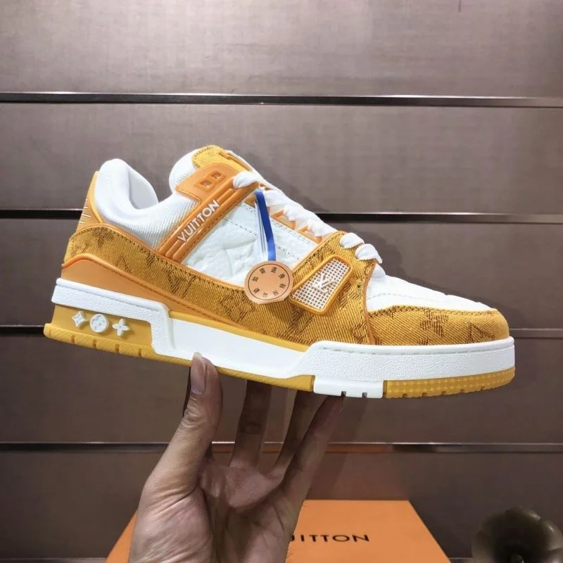 Louis Vuitton Trainer Sneaker Fashionable 32522